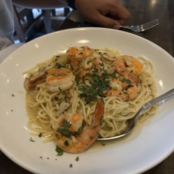 Massimo's Cucina - Shrimp Scampi - Pizza Near Me - Robbinsville Township, New Jersey