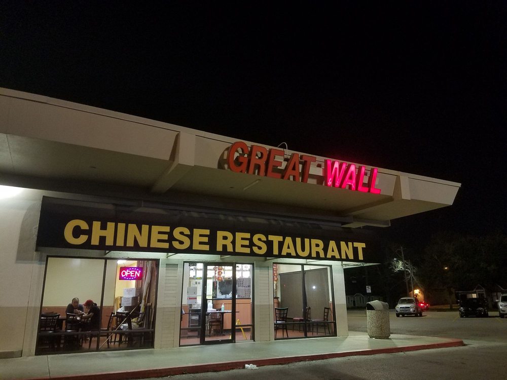 BOB’S MEXICAN BAKERY & SNOWBALLS 2510 Ave H, Rosenberg, Texas