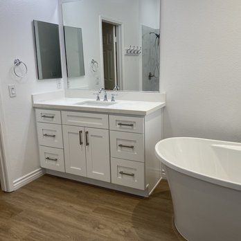 JJ Home Renovations - Remodeled master bath - General Contractors Near Me - San Dimas, California JJ Home Renovations - Remodeled master bath - General Contractors Near Me - San Dimas, California