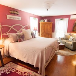 Blushing Rose Bed & Breakfast