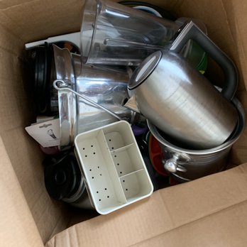 Dumbo Moving & Storage - Appliances and expensive ice buckets - Movers Near Me - Brooklyn, New York
