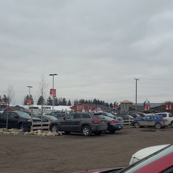 Blake's Orchard & Cider Mill - Parking lot looking to front entrance - Fruits & Veggies Near Me - Armada, Michigan