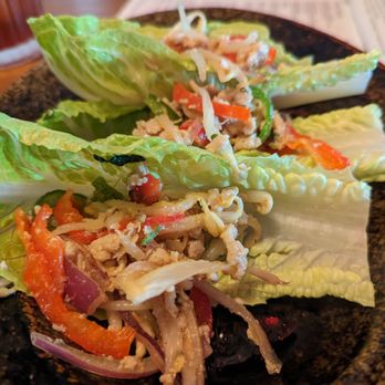 1938 Indochine - Chicken Laap - Vietnamese Near Me - Honolulu, Hawaii