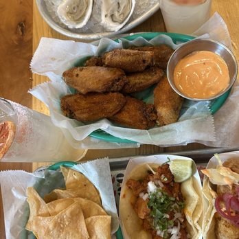 Centro - Oysters, Tacos Trio, Cool Ranch Wings, Margaritas - Cocktail Bars Near Me - Minneapolis, Minnesota