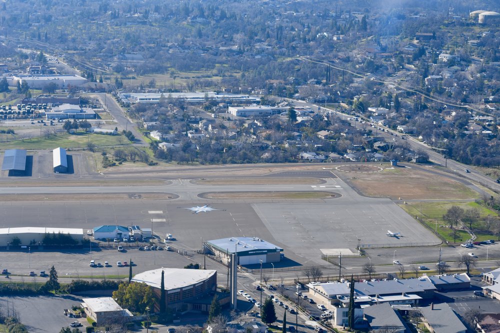 BENTON FIELD AIRPORT Updated June 2024 10 Photos 26002698 Gold