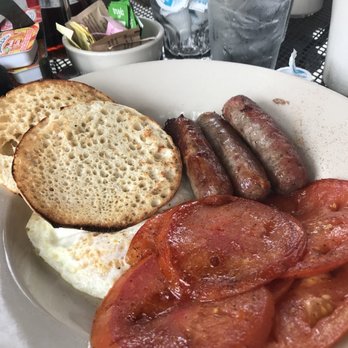 Sunset Grill - Go for the fried tomatoes! - American Near Me - Fredericksburg, Texas