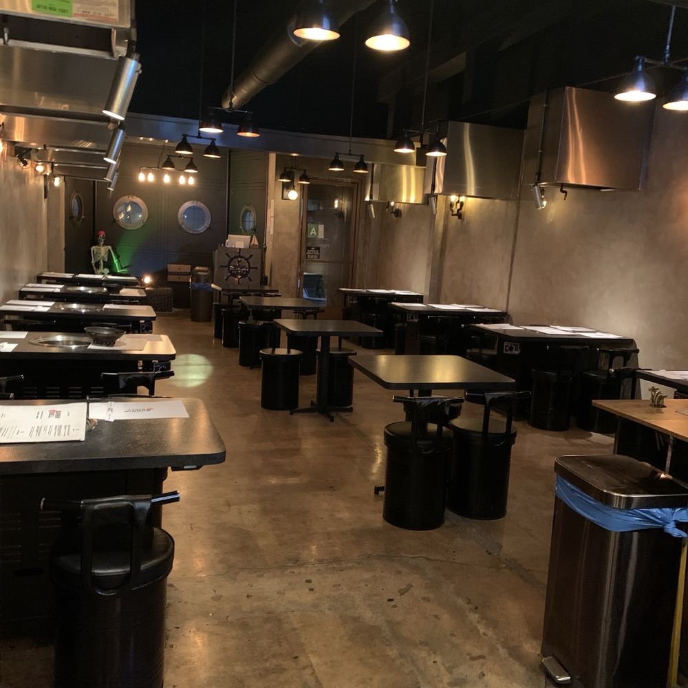 Burnin' Shell - Dining area - Seafood Near Me - Los Angeles, California Burnin' Shell - Dining area - Seafood Near Me - Los Angeles, California