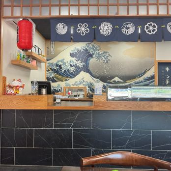 Kiku Sushi & Hibachi - Conveyor Belt Sushi Near Me - Depew, New York