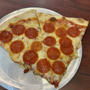 NY Pie - Pepperoni slice - Pizza Near Me - Nashville, Tennessee