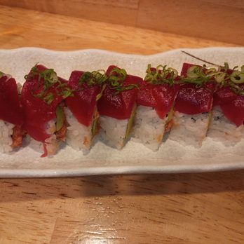 Kuru Kuru Sushi - Red Dragon Roll - Sushi Bars Near Me - Burbank, California