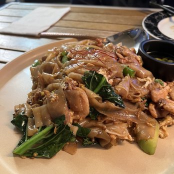 Hanuman Thai Eatery - Pad see ew - Thai Near Me - Costa Mesa, California Hanuman Thai Eatery - Pad see ew - Thai Near Me - Costa Mesa, California