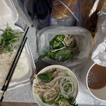 Fuzen Pho - Raw beef pho. Yum! - Vietnamese Near Me - Henderson, Nevada