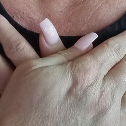 Heidy Nail Tech - May 2024