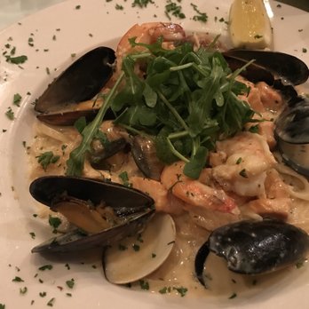 Luna Restaurant - Seafood pasta - Italian Near Me - Concord, California