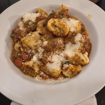 Famiglia Mancini - Meat tortellini in meat sauce. - Italian Near Me - São Paulo, SP Famiglia Mancini - Meat tortellini in meat sauce. - Italian Near Me - São Paulo, SP