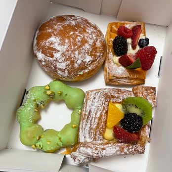 Paris Baguette - Yummies   Pistachio Mochi Donut King Cream Donut Fruit Pastry - Bakeries Near Me - Edison, New Jersey
