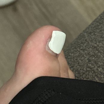 Chloë Beauty Nail Bar - Medical Spas Near Me - Mansfield, Texas