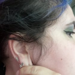 Elegance Piercing and Tattoo - Different angle same jewelry
