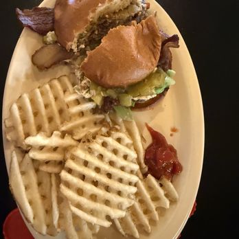 Golden Waffle Company - Jalapeño Jalapeno Popper Burger w/ Chips - Coffee & Tea Near Me - Amarillo, Texas