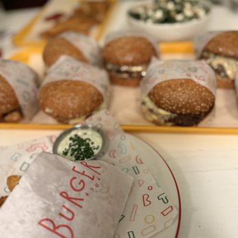 Le Burger - Burgers Near Me - Cleveland, Ohio
