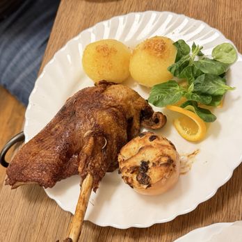 Apfelwein Wagner - Goose (1-person portion) - German Near Me - Frankfurt, HE