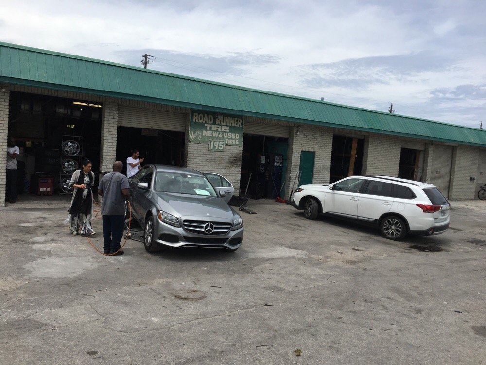ROAD RUNNER TIRE Updated September 2024 11 Reviews 195 SW 15th St, Deerfield Beach