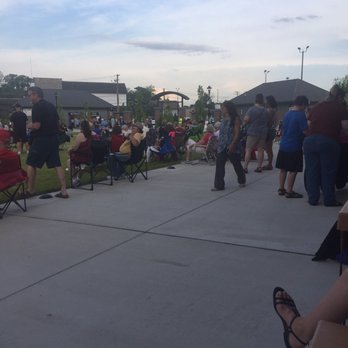 Fox Pointe - Parks Near Me - Lansing, Illinois