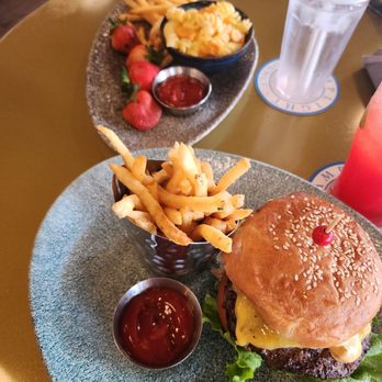 Lamplight Lounge - New American Near Me - Anaheim, California Lamplight Lounge - New American Near Me - Anaheim, California