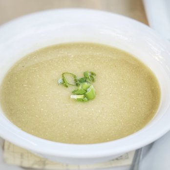 Robins Restaurant - Potato Leek Soup - New American Near Me - Cambria, California Robins Restaurant - Potato Leek Soup - New American Near Me - Cambria, California