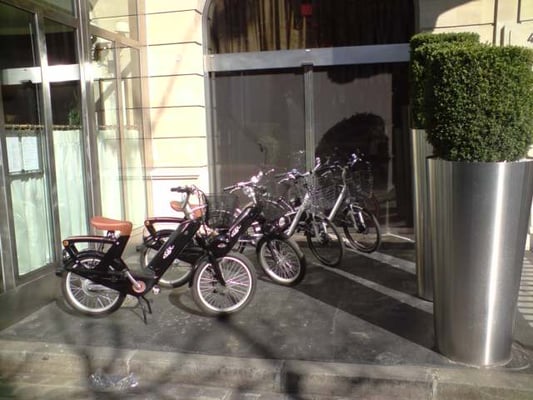 Hôtel Barrière Le Fouquet's by null