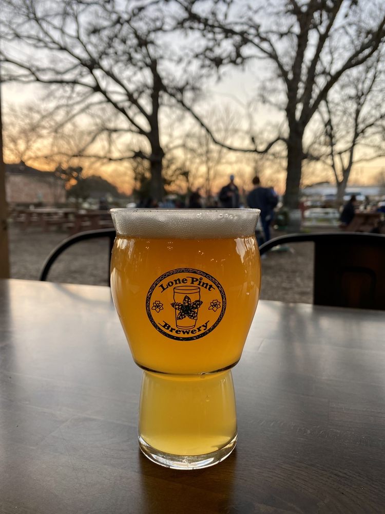 Lone Pint Brewery Image