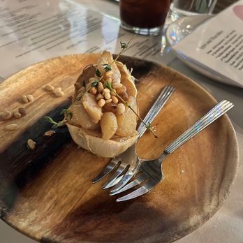 Parigi Restaurant - Roasted garlic - Italian Near Me - Dallas, Texas