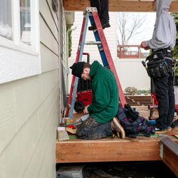 Evergreen Electric PNW - electrical tasks in the Spokane Area, such as wiring, circuit breaker installation, and outdoor lighting.