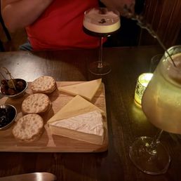 Cheese plate and drinks