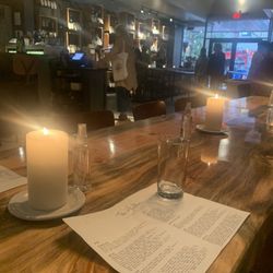 The Hawthorn - Hawthorn "community table"