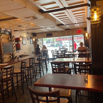 La Cava - Inside - Italian Near Me - New York, New York
