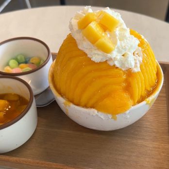 Dento Piano Cafe and Bar - Cafes Near Me - San Francisco, California