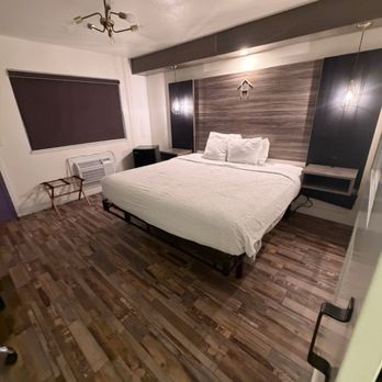 Hotel On Monroe - Hotels & Travel Near Me - Rochester, New York Hotel On Monroe - Hotels & Travel Near Me - Rochester, New York