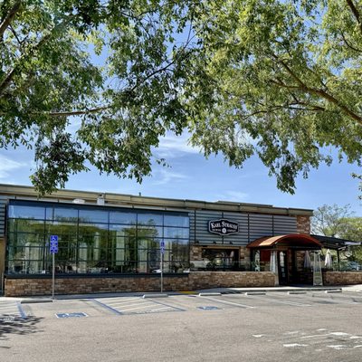 Karl Strauss Brewing Company by null