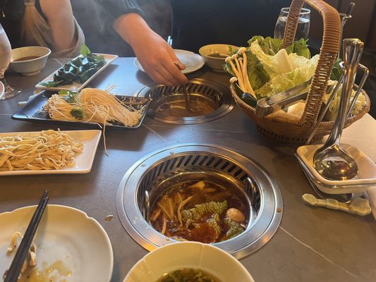 Jin Fu hotpot by null