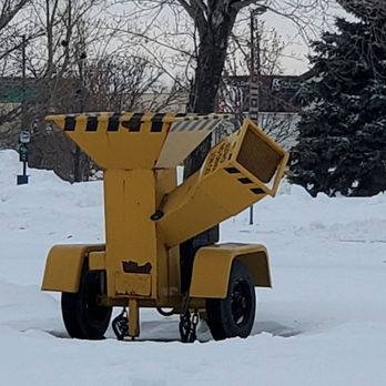 Fargo-Moorhead Visitors Center - The replica woodchipper on the front lawn. Winter 2020. - Travel Services Near Me - Fargo, North Dakota Fargo-Moorhead Visitors Center - The replica woodchipper on the front lawn. Winter 2020. - Travel Services Near Me - Fargo, North Dakota