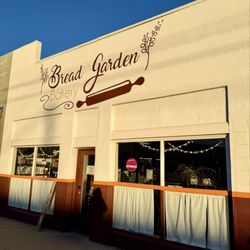 Bread Garden Bakery - Outside