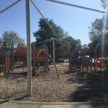 Community Park - park - Parks Near Me - Palatine, Illinois