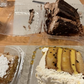 Sweet Manifesto - Toronto; Passion fruit : Parchita; and Milhojas (My first time) - Bakeries Near Me - Miami, Florida Sweet Manifesto - Toronto; Passion fruit : Parchita; and Milhojas (My first time) - Bakeries Near Me - Miami, Florida