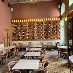 Café Savoy - Inside