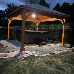 Bob's Intowne Spas
