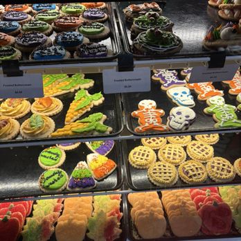 Hanisch Bakery & Coffee Shop - Bakeries Near Me - Red Wing, Minnesota