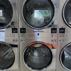 Reversible dryers for even the largest of bedding