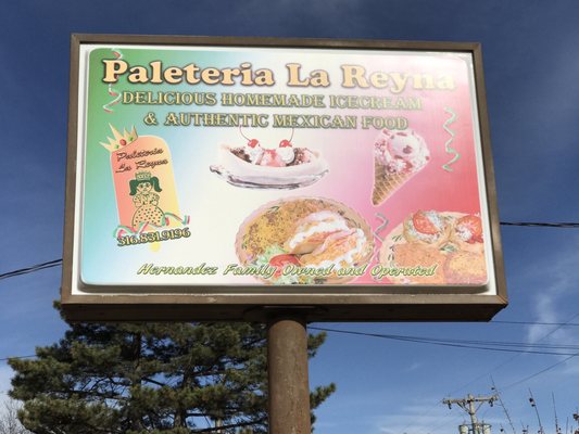 Paleteria La Reyna by null