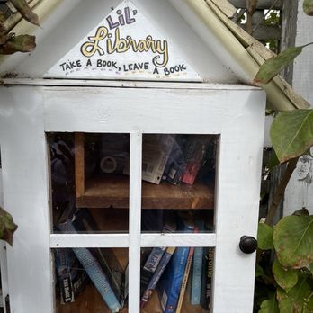 Watercolor Cafe - Need a book, leave a book, Watercolor Cafe - Coffee & Tea Near Me - Mackinac Island, Michigan Watercolor Cafe - Need a book, leave a book, Watercolor Cafe - Coffee & Tea Near Me - Mackinac Island, Michigan